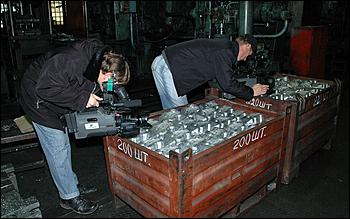 13 октября 2006 г., Барнаул   Посещение В.Колгановым завода алюминиевого литья