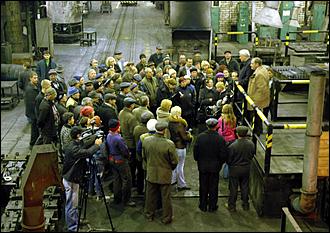 13 октября 2006 г., Барнаул   Посещение В.Колгановым завода алюминиевого литья