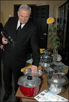 13 октября 2006 г., Барнаул   Посещение В.Колгановым завода алюминиевого литья