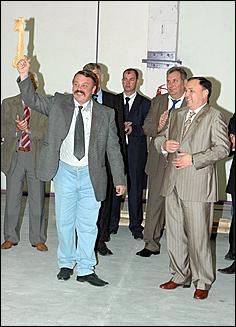 16 сентября 2006 г., Барнаул   Запуск цеха глубокой переработки дерева Ларичихинского лесхоза