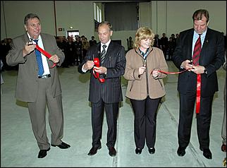 16 сентября 2006 г., Барнаул   Запуск цеха глубокой переработки дерева Ларичихинского лесхоза