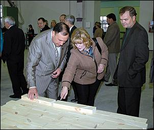 16 сентября 2006 г., Барнаул   Запуск цеха глубокой переработки дерева Ларичихинского лесхоза