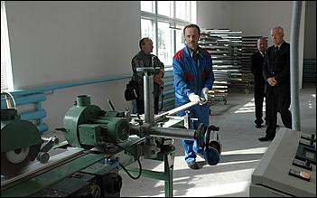 16 сентября 2006 г., Барнаул   Запуск цеха глубокой переработки дерева Ларичихинского лесхоза