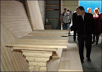 16 сентября 2006 г., Барнаул   Запуск цеха глубокой переработки дерева Ларичихинского лесхоза