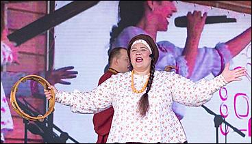 26 июнь 2017 г., Барнаул   Напитки рекой и танцы до победного: как прошел гастрономический праздник "АлтайФест". Фоторепортаж 