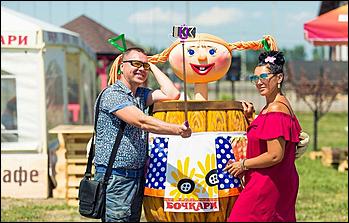 26 июнь 2017 г., Барнаул   Напитки рекой и танцы до победного: как прошел гастрономический праздник "АлтайФест". Фоторепортаж 