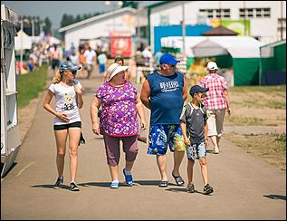 26 июнь 2017 г., Барнаул   Напитки рекой и танцы до победного: как прошел гастрономический праздник "АлтайФест". Фоторепортаж 