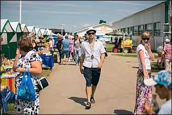 26 июнь 2017 г., Барнаул   Напитки рекой и танцы до победного: как прошел гастрономический праздник "АлтайФест". Фоторепортаж 