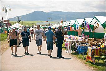 26 июнь 2017 г., Барнаул   Напитки рекой и танцы до победного: как прошел гастрономический праздник "АлтайФест". Фоторепортаж 