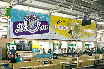 26 июнь 2017 г., Барнаул   Напитки рекой и танцы до победного: как прошел гастрономический праздник "АлтайФест". Фоторепортаж 