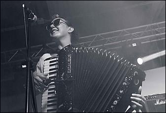 26 июнь 2017 г., Барнаул   Напитки рекой и танцы до победного: как прошел гастрономический праздник "АлтайФест". Фоторепортаж 