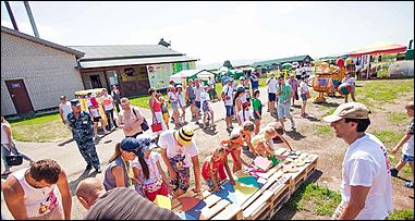 26 июнь 2017 г., Барнаул   Напитки рекой и танцы до победного: как прошел гастрономический праздник "АлтайФест". Фоторепортаж 