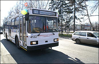 13 апреля 2007 г., Барнаул   Первый белорусский троллейбус в Барнауле
