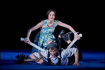 30 май 2017 г., Барнаул. Фото: Мария Трубина   "Бальзаминов. ЖенитьБЫ": показываем, как прошел прогон премьерного спектакля Молодежного театра Алтая