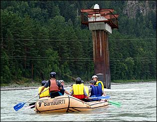 15 июля 2006 г., Барнаул   Испытания рафта "Барнаул РТИ"
