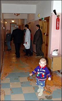 7 сентября 2006 г., Барнаул   Посещение детского отделения горбольцины №10 В.Колгановым