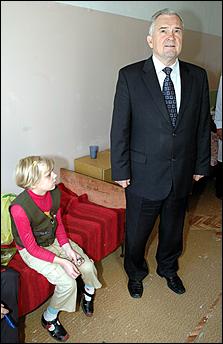 7 сентября 2006 г., Барнаул   Посещение детского отделения горбольцины №10 В.Колгановым