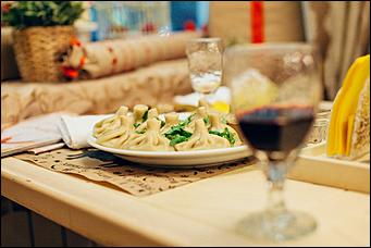 17 февраля 2016г., Барнаул   Ресторанчик кавказской кухни и кафе городского типа "Цицаки" предлагают спецпрограмму для гостей