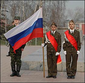 9 мая 2006 г. Барнаул   <P>Открытие&nbsp;митинга на пл. Победы</P>