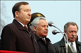 9 мая 2006 г. Барнаул   <P>Открытие&nbsp;митинга на пл. Победы</P>