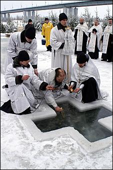 19 января 2006 г., Барнаул   Крещение на р.Обь 