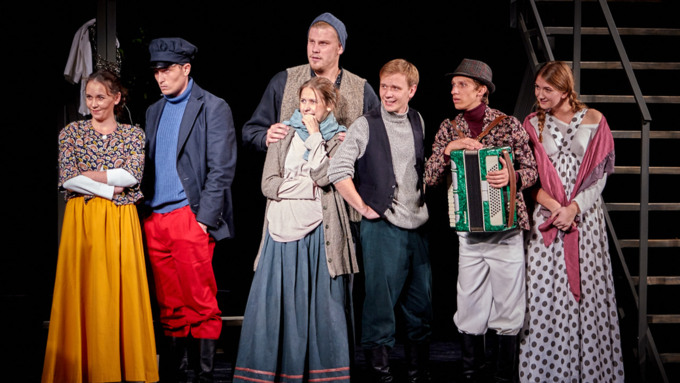 6 октябрь 2016 г., Барнаул   Молодежная премьера: фоторассказ о том, почему нельзя пропустить спектакль "Гроза" в МТА