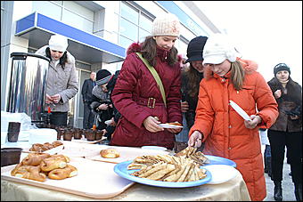 1 марта 2009 г, Барнаул, Автоцентр АНТ   Презентация двух новых марок Hyundai i30 и ix55