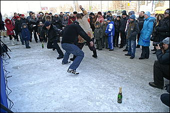 1 марта 2009 г, Барнаул, Автоцентр АНТ   Презентация двух новых марок Hyundai i30 и ix55