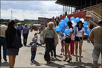 18 - 19 августа 2012 г., Барнаул   Автоцентр АНТ - официальный дилер Hyundai посетил конные бега на "Кубке губернатора 2012"
