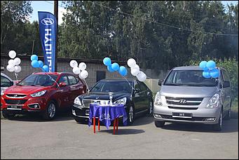 18 - 19 августа 2012 г., Барнаул   Автоцентр АНТ - официальный дилер Hyundai посетил конные бега на "Кубке губернатора 2012"
