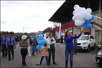 18 - 19 августа 2012 г., Барнаул   Автоцентр АНТ - официальный дилер Hyundai посетил конные бега на "Кубке губернатора 2012"
