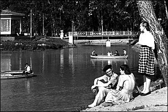 27 апрель 2016 г., Барнаул   Черно-белое прошлое: каким остался барнаульский парк "Изумрудный" на снимках советских фотографов? 