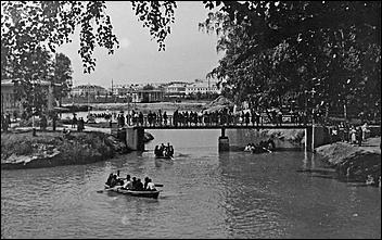 27 апрель 2016 г., Барнаул   Черно-белое прошлое: каким остался барнаульский парк "Изумрудный" на снимках советских фотографов? 