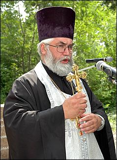 5 июля 2006 г., Барнаул   Освящение камня в фундамент Иоанно-Предтеченского храма 