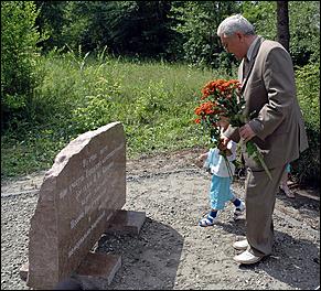 5 июля 2006 г., Барнаул   Освящение камня в фундамент Иоанно-Предтеченского храма 