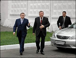 26 мая 2006 г, Барнаул   <P>Поездка Главы края на барнаульский завод АТИ</P>