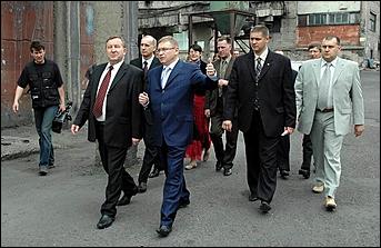 26 мая 2006 г, Барнаул   <P>Поездка Главы края на барнаульский завод АТИ</P>