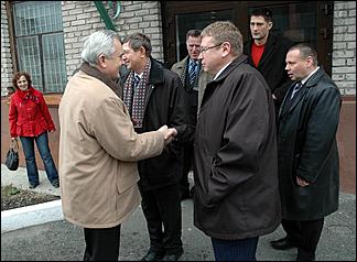 9 ноября 2006 г., Барнаул   Поездка главы Барнаула на барнаульский завод АТИ