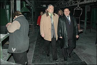 9 ноября 2006 г., Барнаул   Поездка главы Барнаула на барнаульский завод АТИ