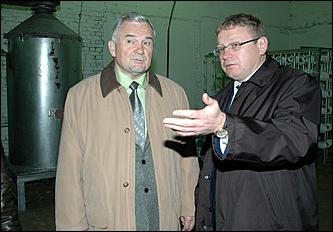 9 ноября 2006 г., Барнаул   Поездка главы Барнаула на барнаульский завод АТИ