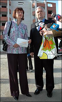 12 сентября 2006 г., Барнаул   Посещение В.Колгановым строящихся объектов социального назначения 