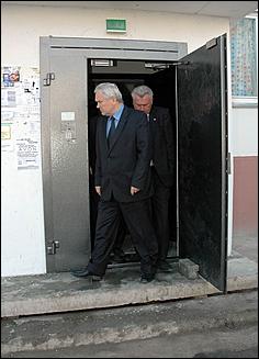 12 сентября 2006 г., Барнаул   Посещение В.Колгановым строящихся объектов социального назначения 