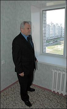 12 сентября 2006 г., Барнаул   Посещение В.Колгановым строящихся объектов социального назначения 