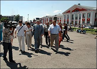20 июня 2006 г. Барнаул   Посещение мэром барнаульских вокзалов