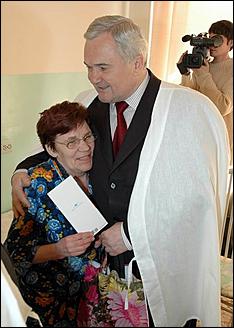 6 мая 2006 г., Барнаул   Барнаульские ветераны&nbsp;Великой отечественной&nbsp;накануне Дня Победы&nbsp; 