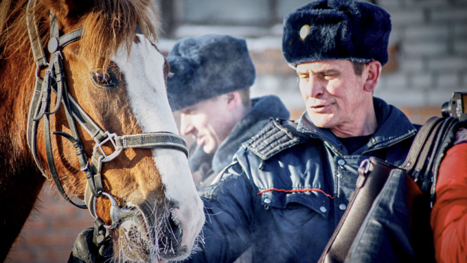 20 январь 2016 г., Барнаул &copy; Амител. Мария Трубина   Барнаульская конная полиция в действии