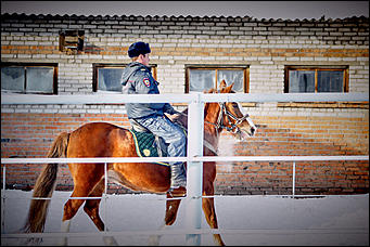 20 январь 2016 г., Барнаул © Амител. Мария Трубина Барнаульская конная полиция в действии