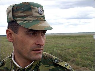 16 августа 2006 г., Алейск   Плановые занятия воинов-контрактников 122-ой алейской мотострелковой дивизии.