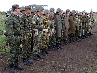 16 августа 2006 г., Алейск   Плановые занятия воинов-контрактников 122-ой алейской мотострелковой дивизии.