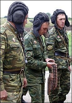 16 августа 2006 г., Алейск   Плановые занятия воинов-контрактников 122-ой алейской мотострелковой дивизии.